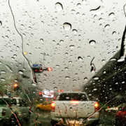 Claves para Conducir Seguro con Lluvia Intensa